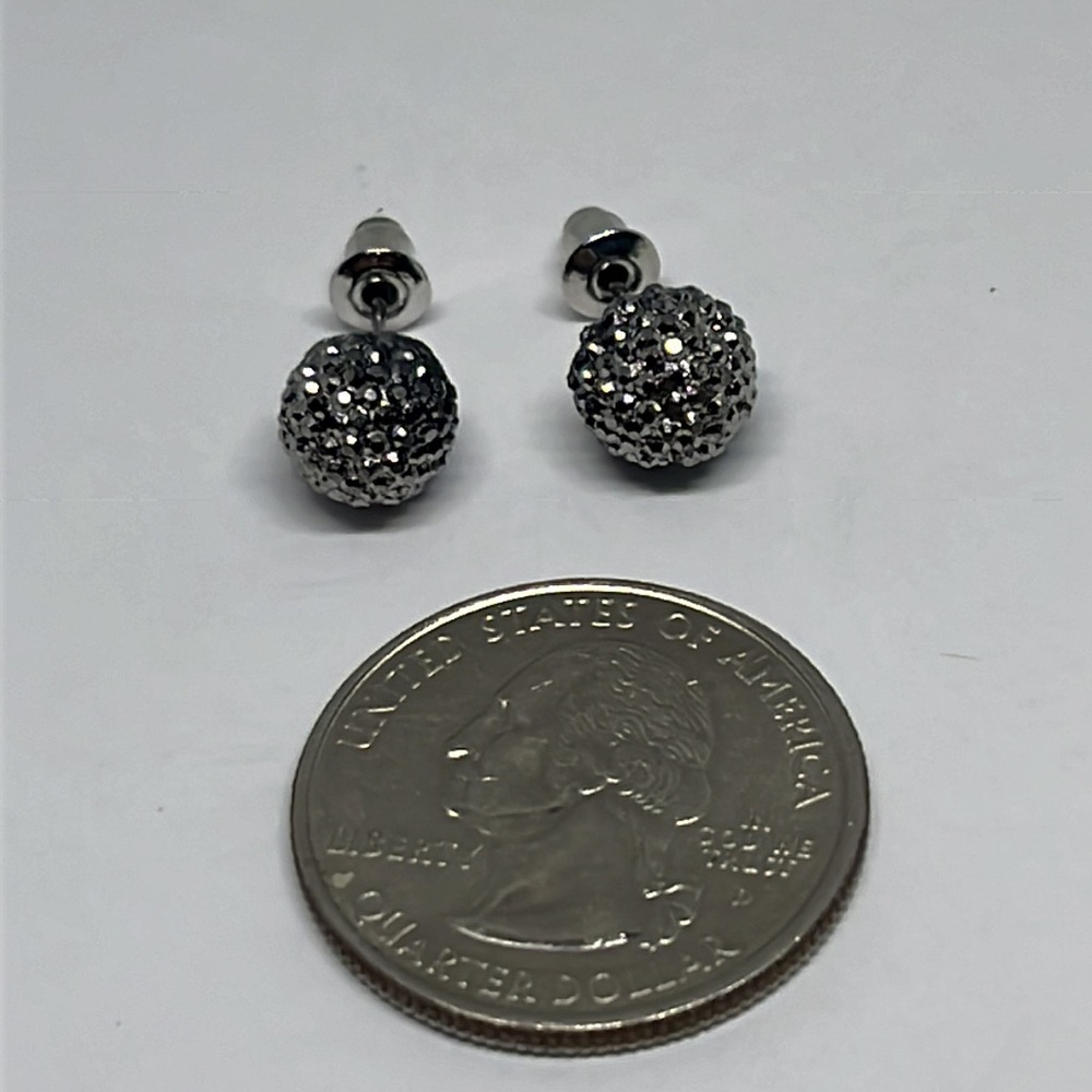 Earrings - Picture 2 of 2
